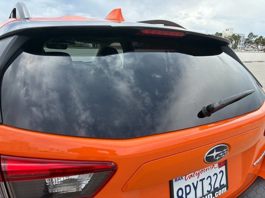 Used 2020 Subaru Crosstrek 2.0i Premium w/ Moonroof Package 2 image 18