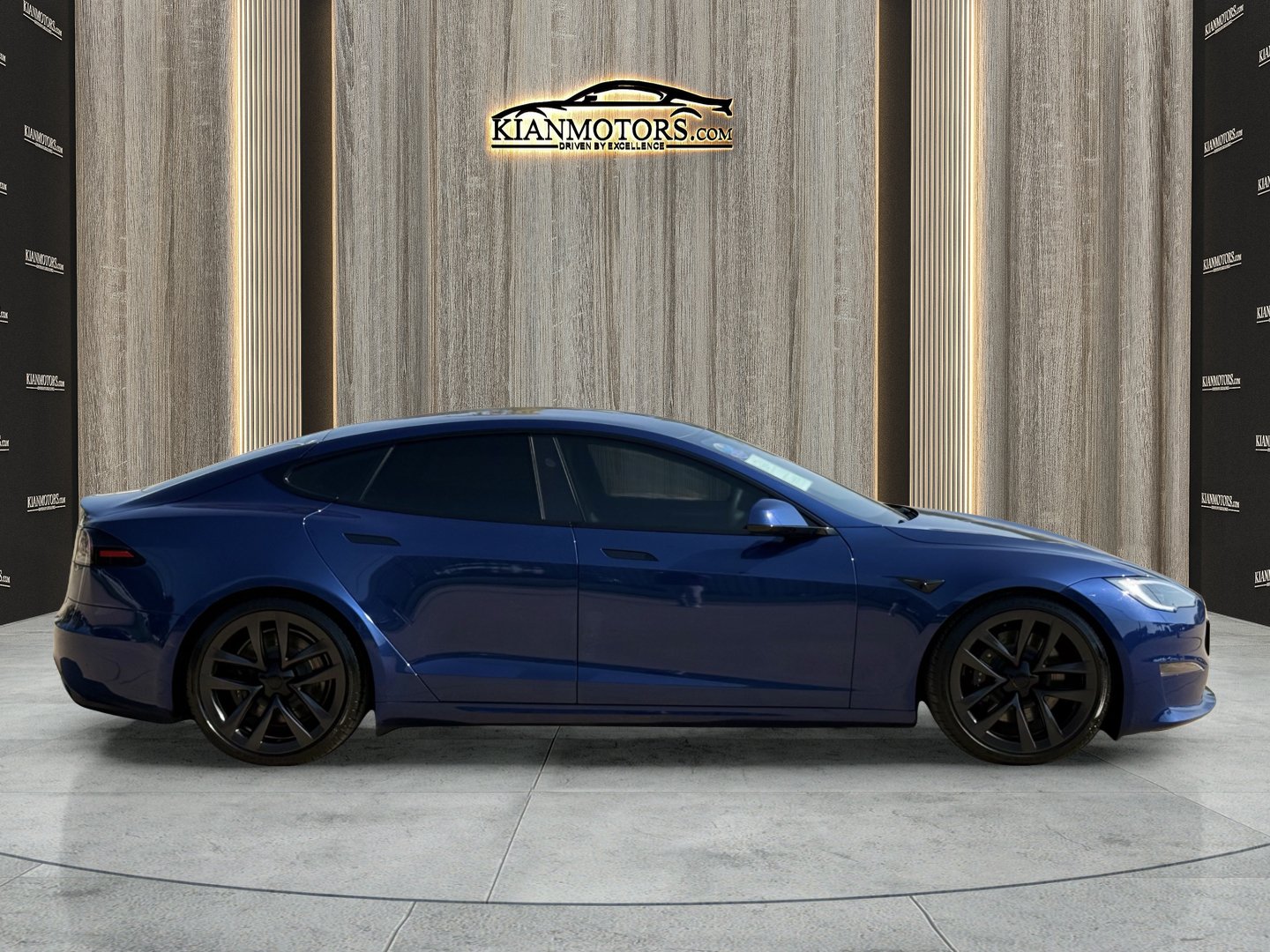 Used 2025 Tesla Model S AWD/4WD image 14