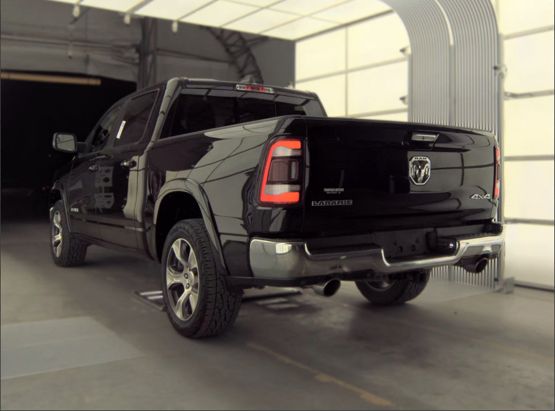 Used 2019 RAM 1500 Laramie AWD/4WD image 4