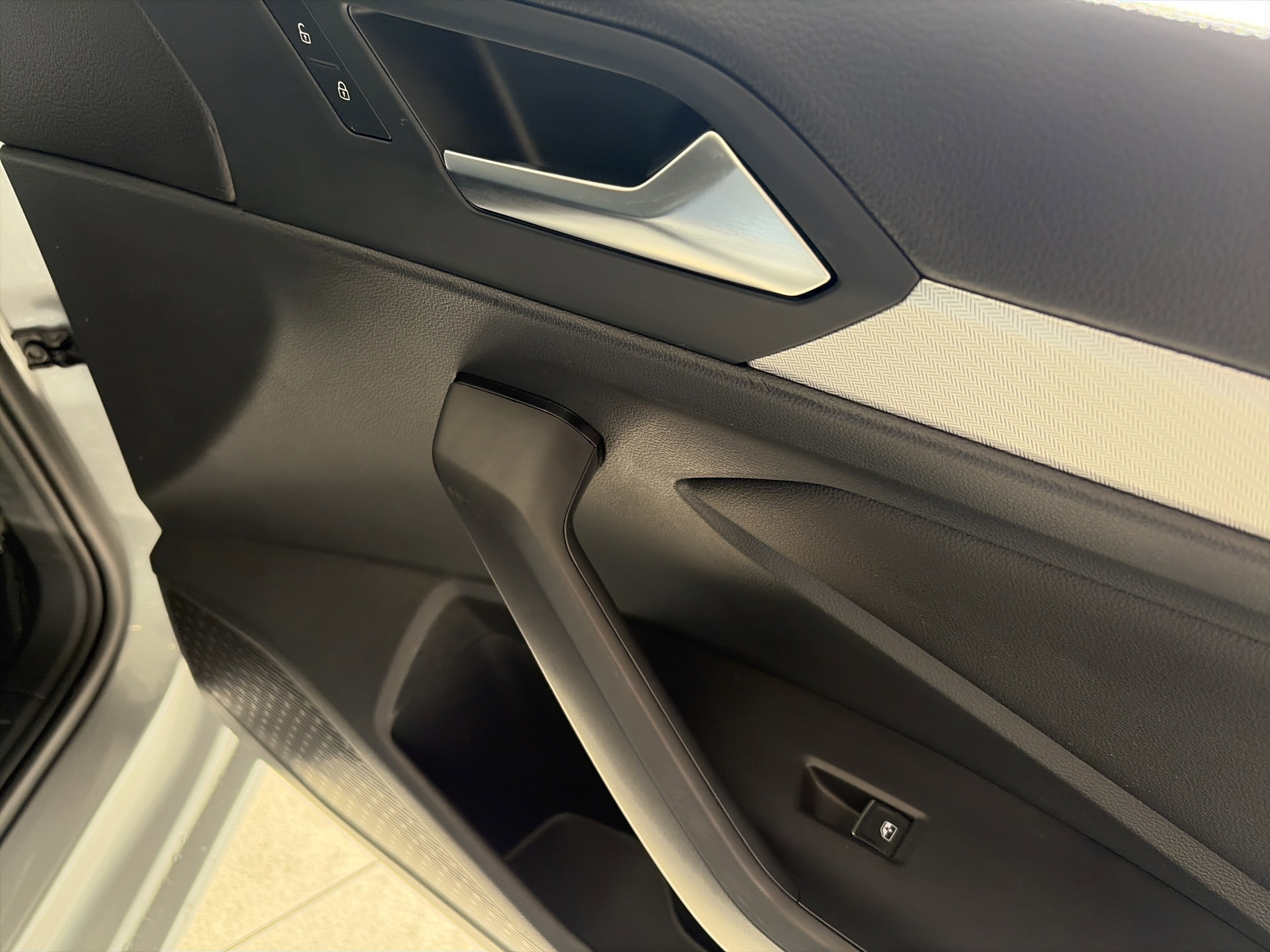 Certified 2023 Volkswagen Jetta Sport image 29