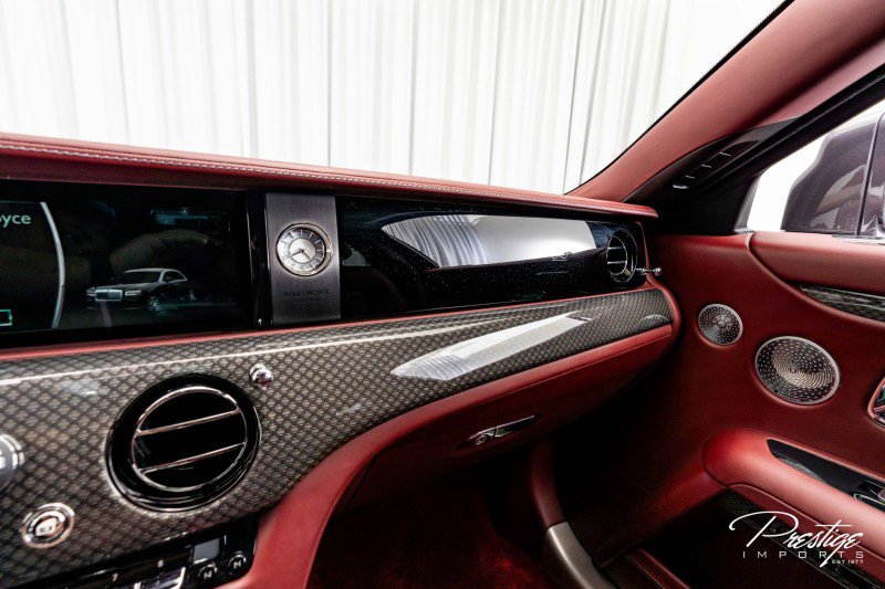 Used 2022 Rolls-Royce Ghost Black Badge image 37