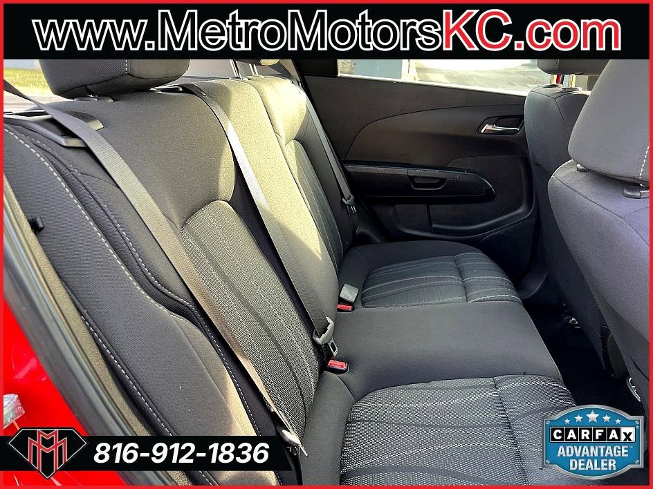 Used 2014 Chevrolet Sonic LT w/ Fun and Sun Package image 31