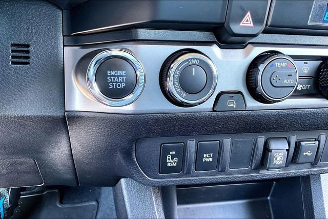 Used 2023 Toyota Tacoma SR5 w/ Technology Package image 24