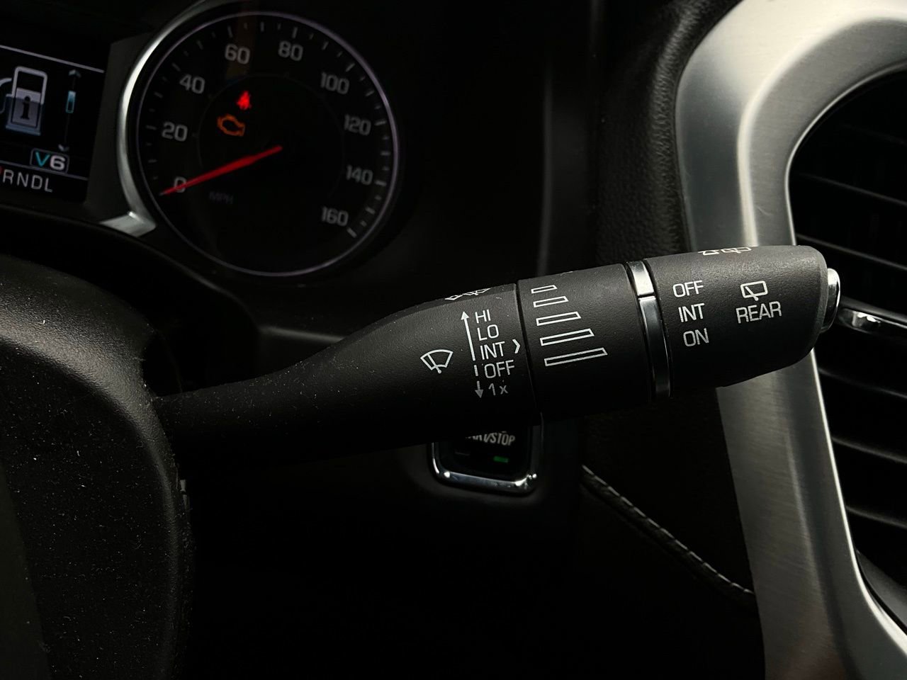 Used 2018 GMC Acadia SLT image 41