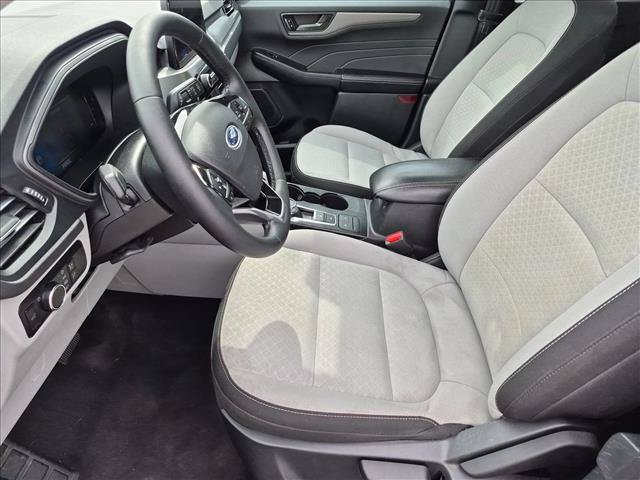 Certified 2025 Ford Escape Active w/ Cold Weather Package AWD/4WD image 16