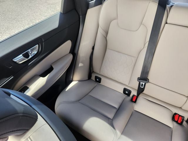 New 2026 Volvo XC60 B5 Plus w/ Protection Package Premier AWD/4WD image 13