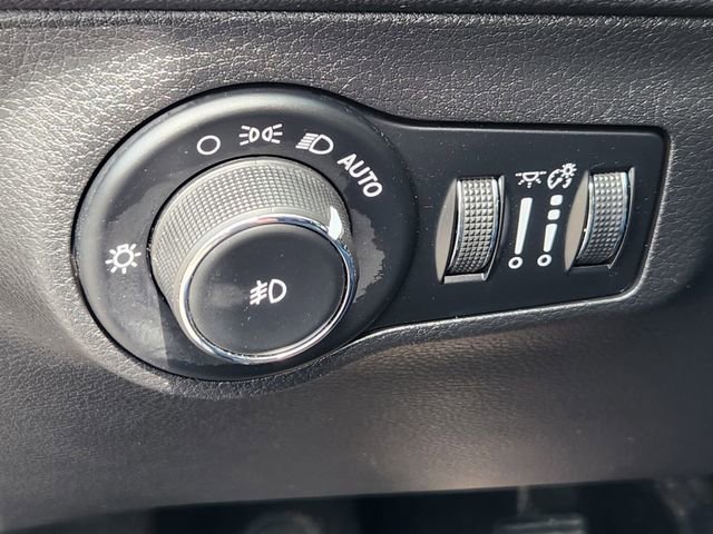 Used 2018 Jeep Compass Latitude w/ Popular Equipment Group AWD/4WD image 20