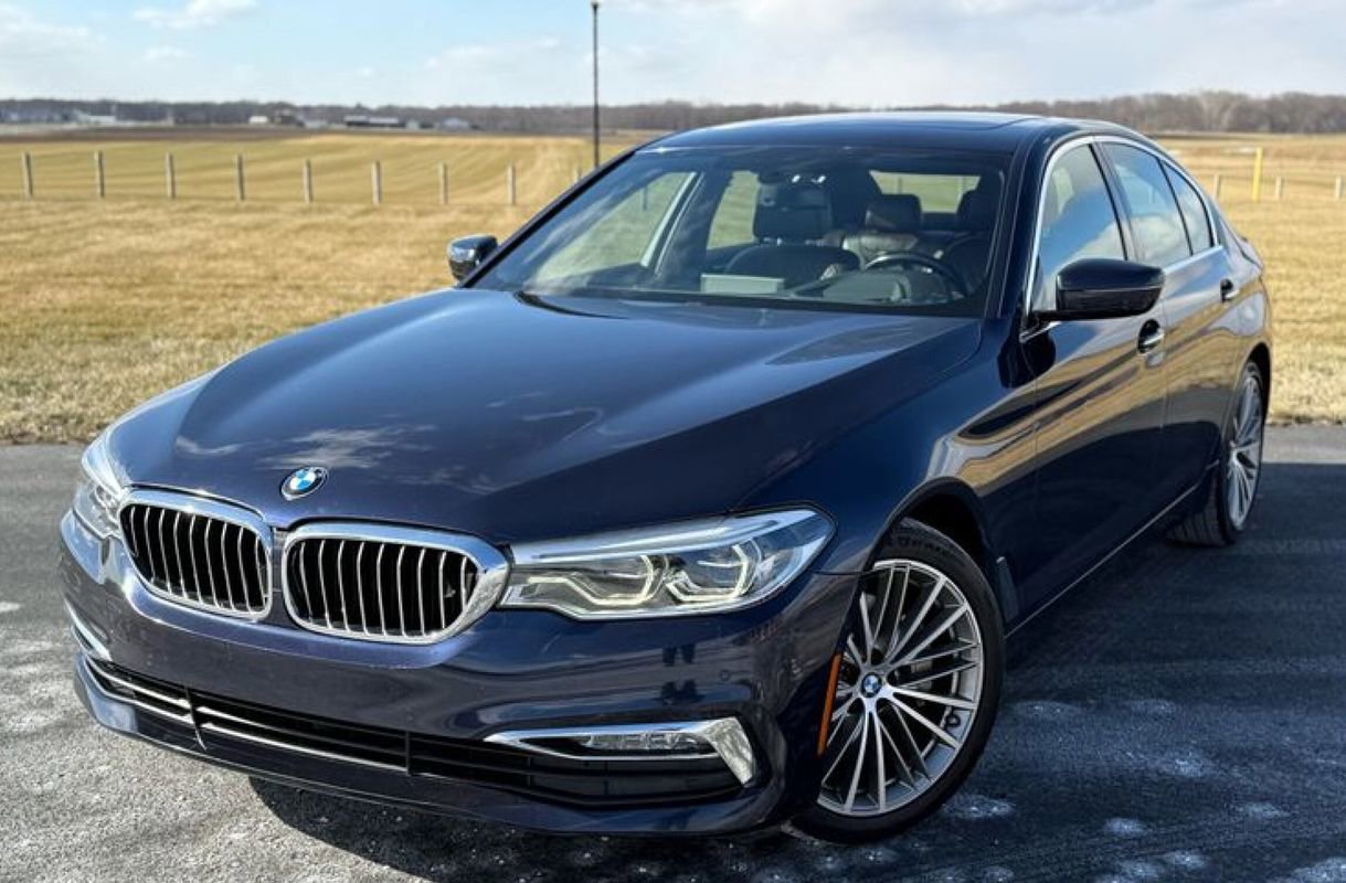 Used 2017 BMW 540i xDrive image 1