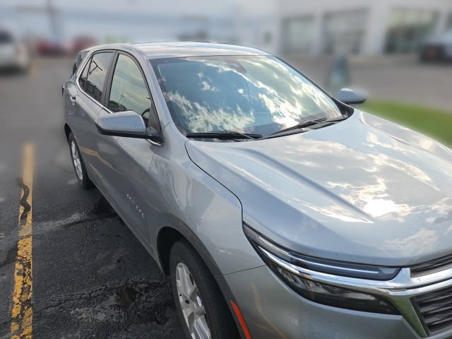 Used 2024 Chevrolet Equinox LT AWD/4WD image 39