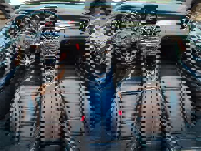 Used 2018 Mercedes-Benz C 300 Sedan image 16