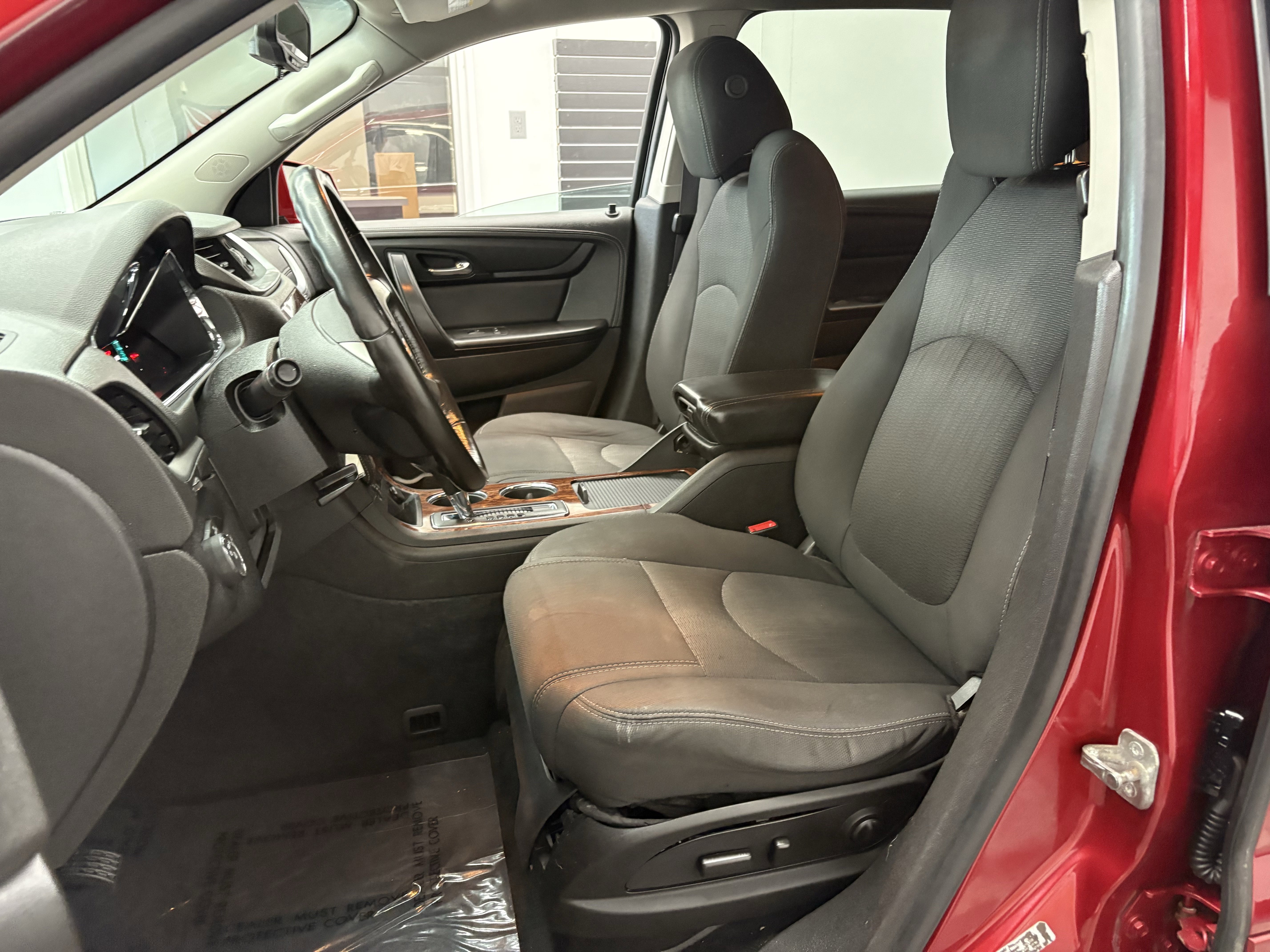 Used 2014 Chevrolet Traverse LT w/ All-Star Edition image 11