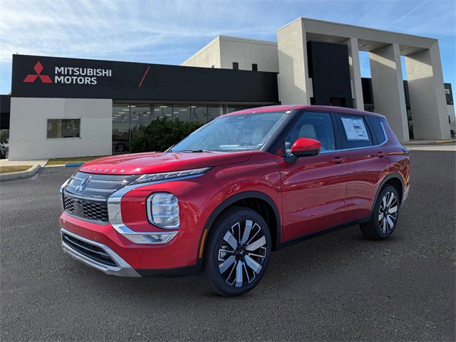 New 2025 Mitsubishi Outlander SE image 1