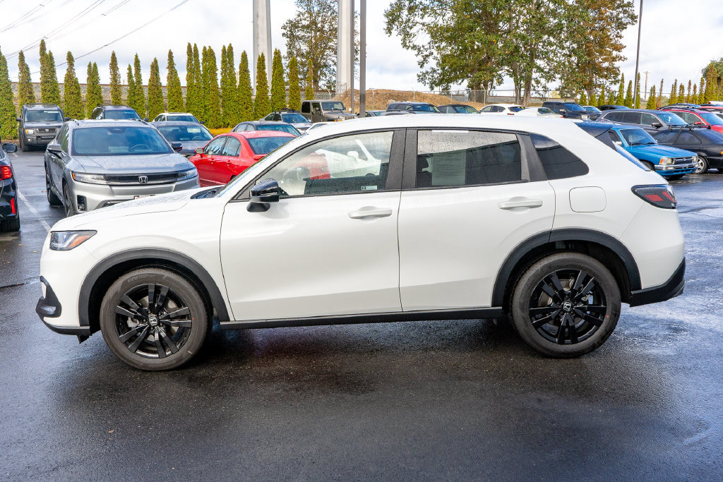 Certified 2026 Honda HR-V Sport image 8