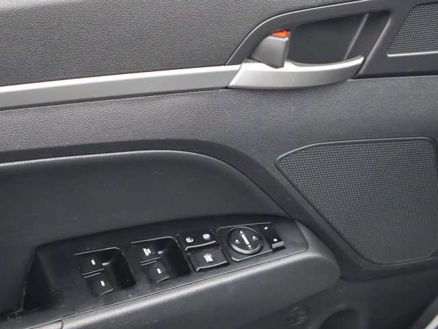 Used 2019 Hyundai Elantra Limited w/ Cargo Package FWD image 11