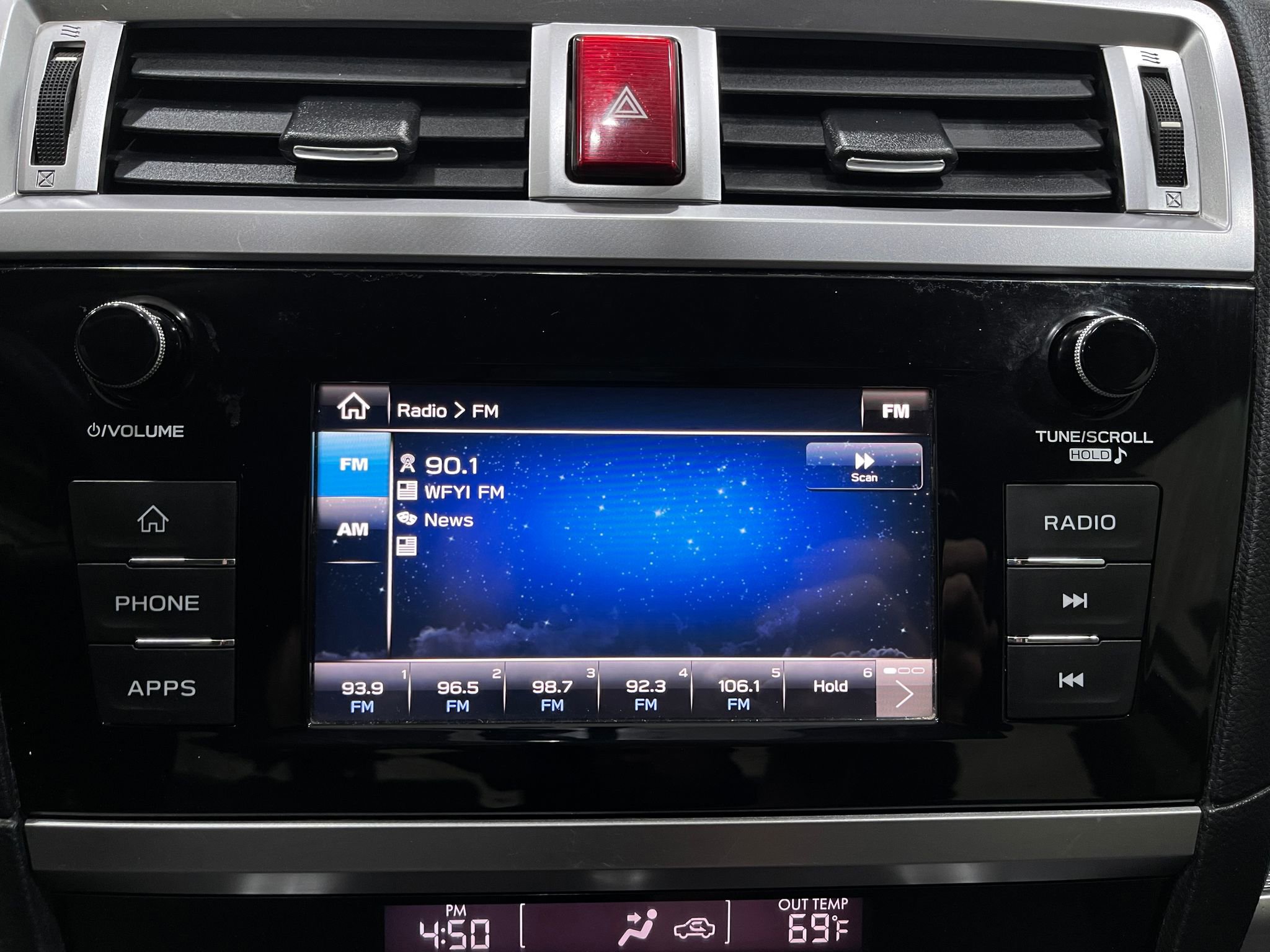 Used 2018 Subaru Legacy 2.5i AWD/4WD image 21