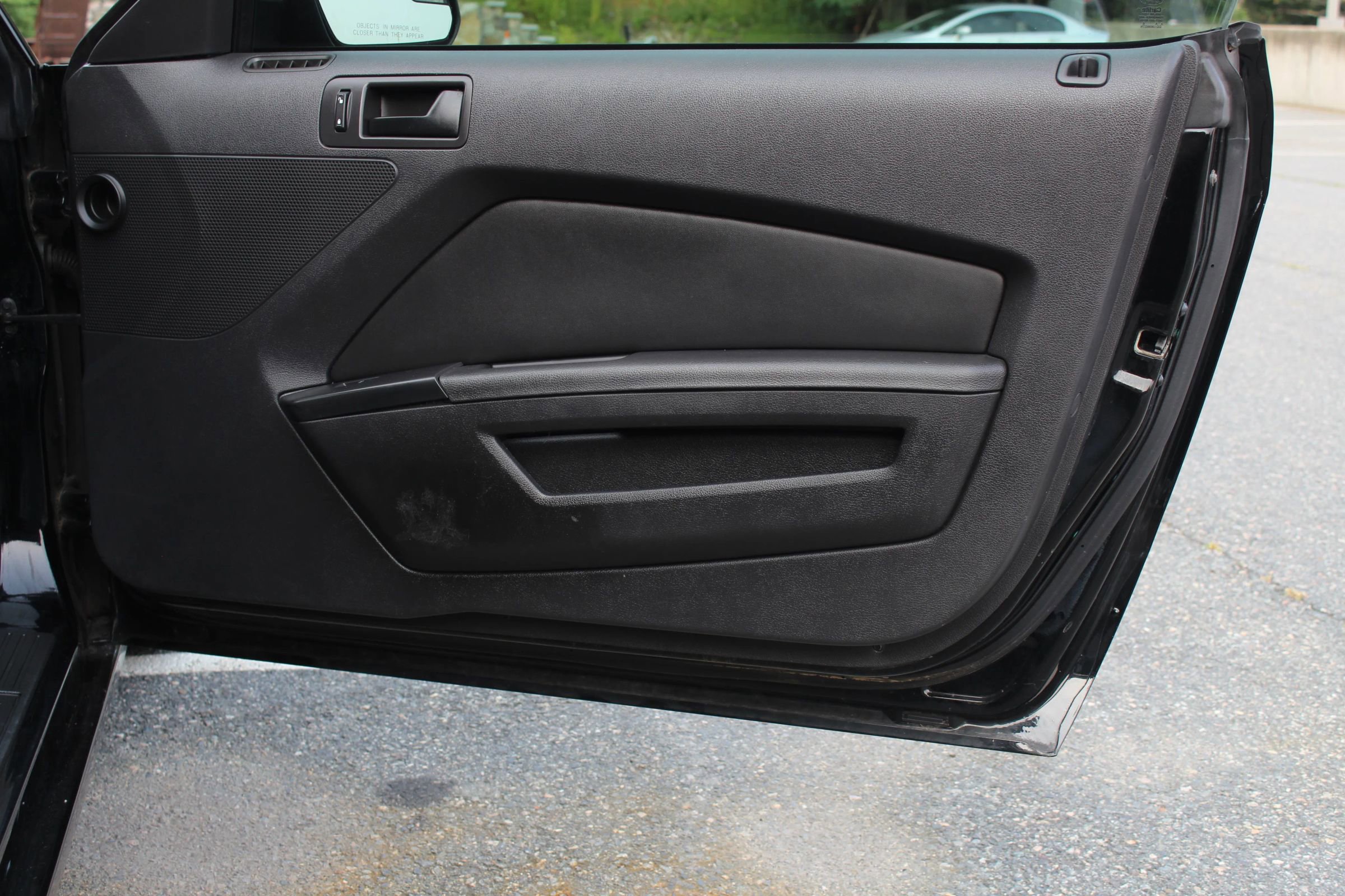 Used 2014 Ford Mustang V6 Coupe 2D image 15