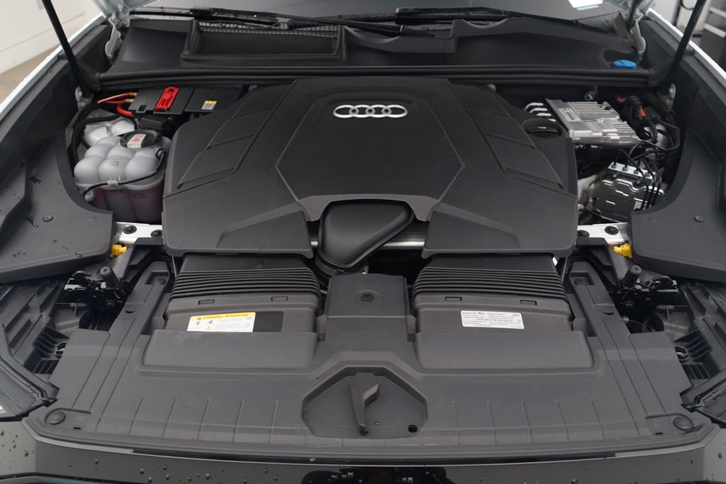 Used 2023 Audi Q8 Premium Plus w/ Premium Plus Package image 13