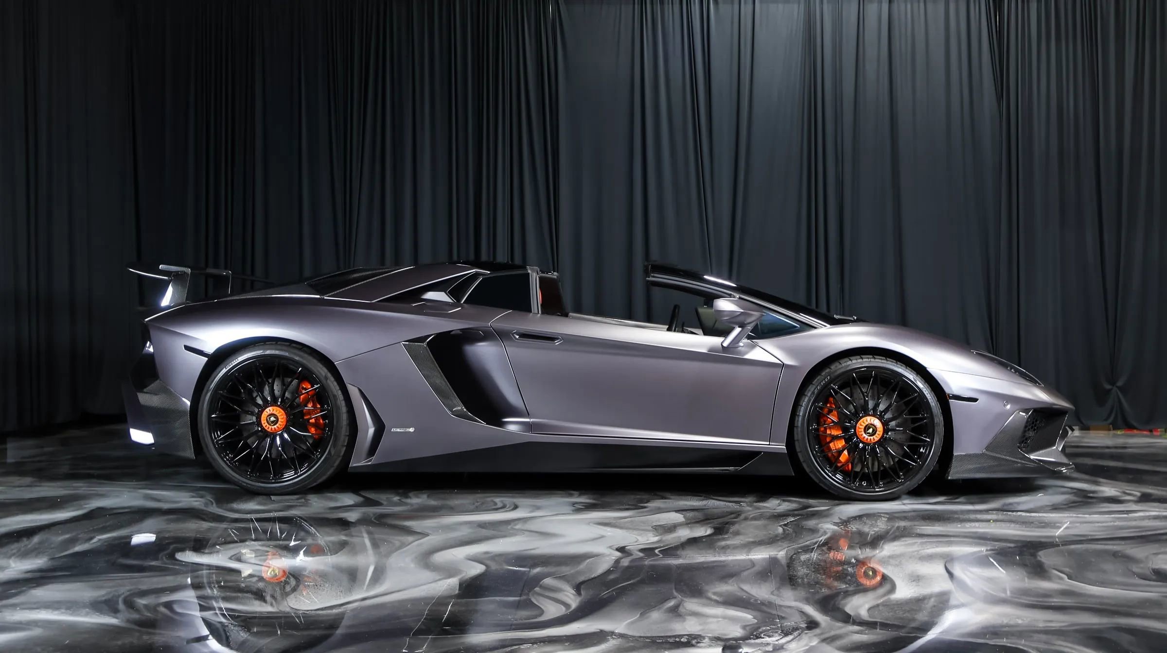 Used 2014 Lamborghini Aventador LP 700-4 image 10