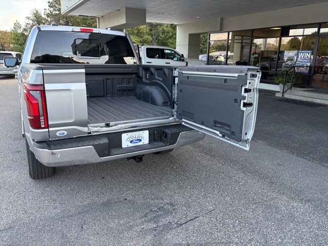 New 2025 Ford F150 Lariat w/ Equipment Group 501A Mid image 9