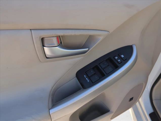 Used 2014 Toyota Prius Four FWD image 9