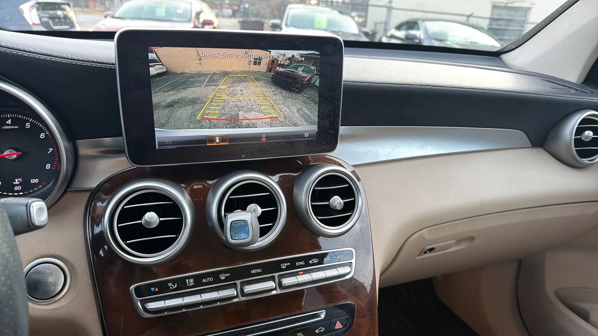 Used 2017 Mercedes-Benz GLC 300 w/ Premium 2 Package image 39