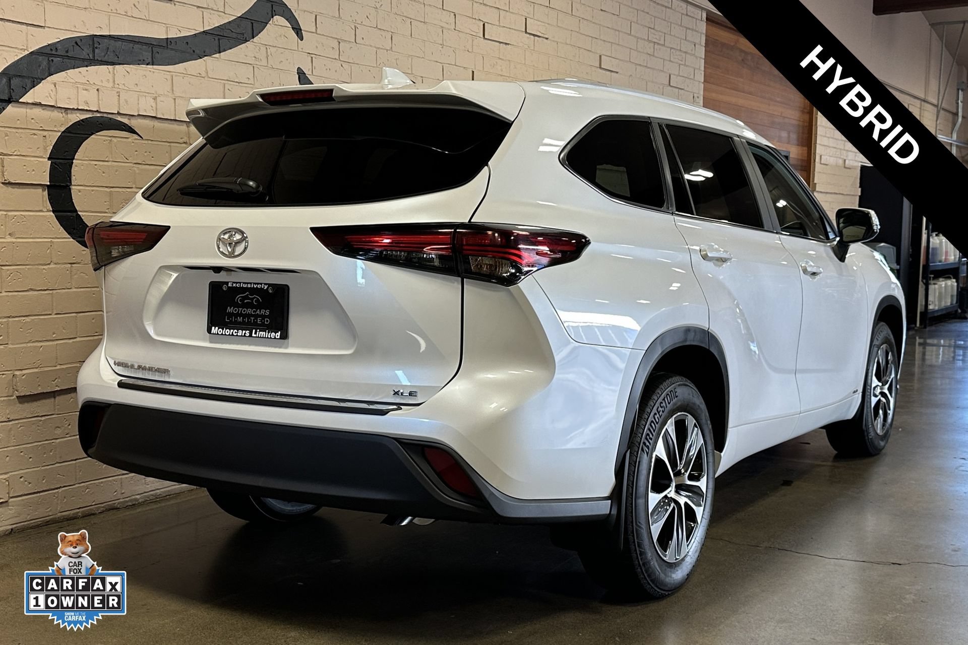 Used 2025 Toyota Highlander XLE AWD/4WD image 5