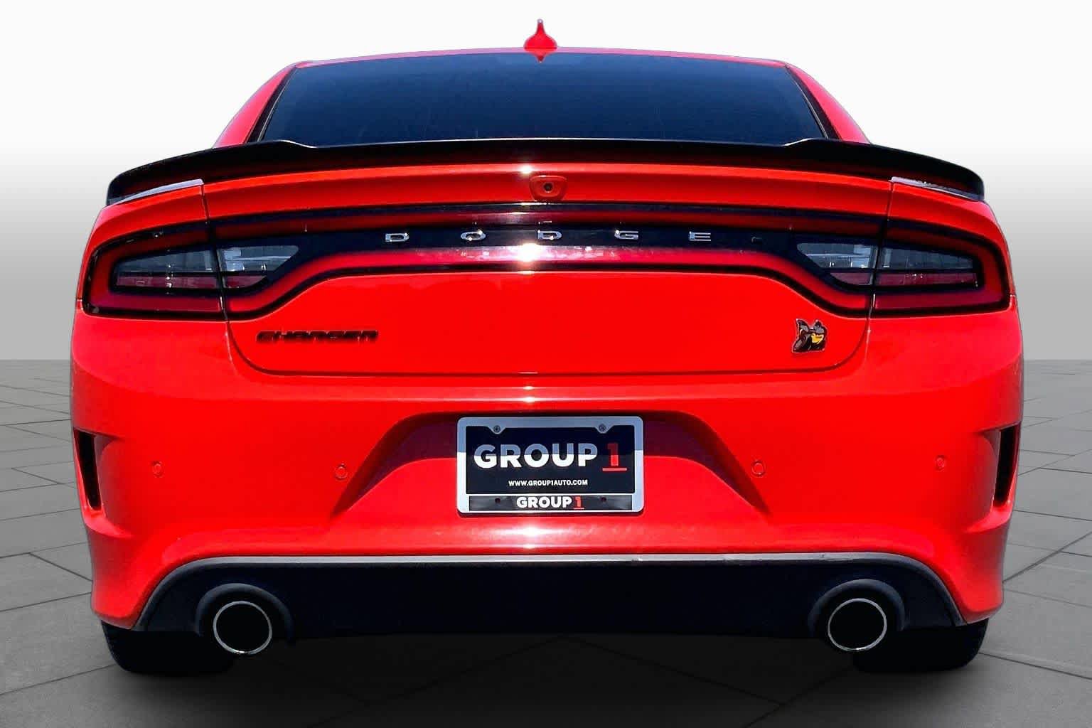 Used 2022 Dodge Charger Scat Pack w/ Harman/Kardon Audio Group RWD image 4