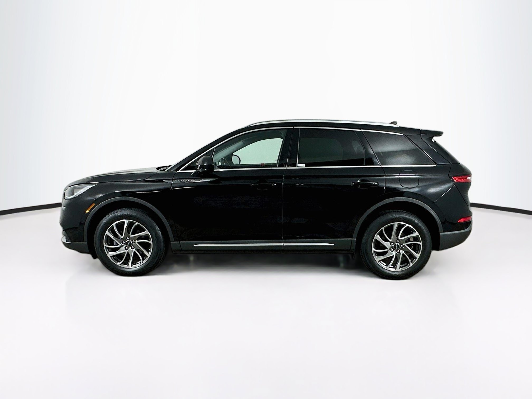 Used 2021 Lincoln Corsair AWD w/ Equipment Group 101A image 4