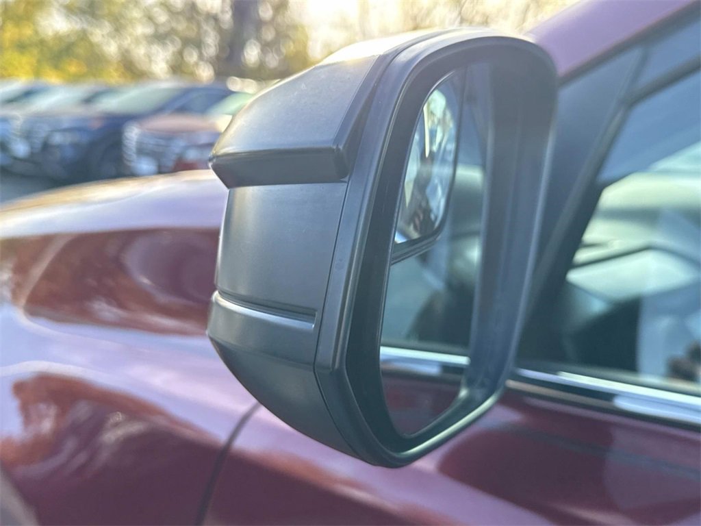 Used 2018 Toyota RAV4 LE image 19