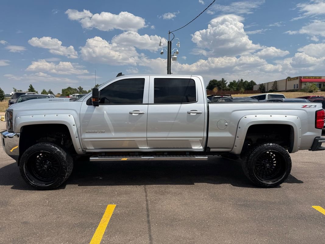 Used 2017 Chevrolet Silverado 2500 LT w/ LT Convenience Package image 6