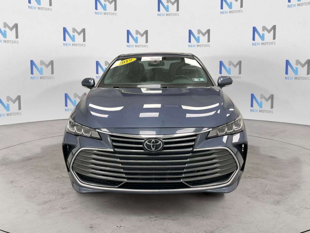 Used 2019 Toyota Avalon XLE w/ Moonroof Package FWD image 6