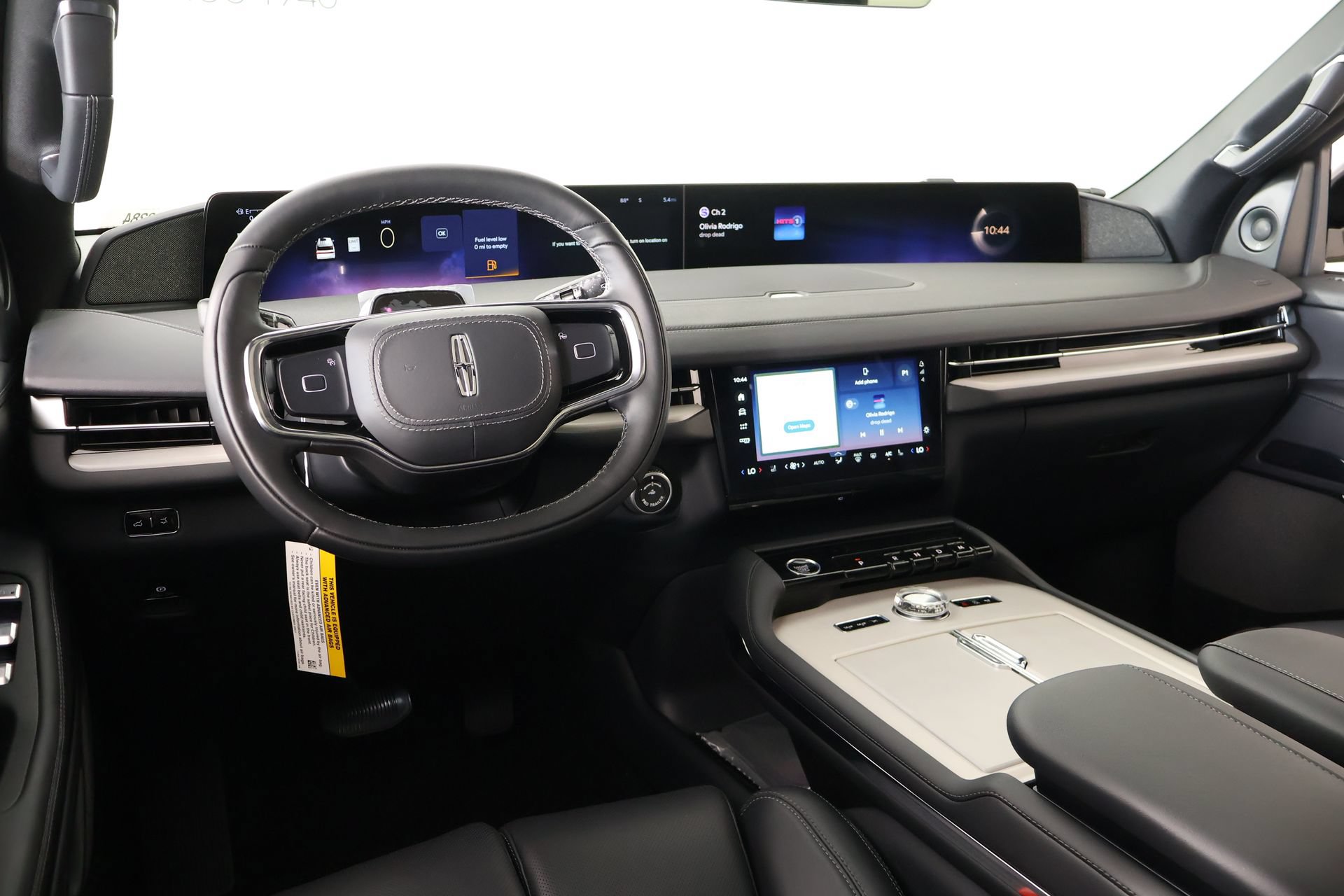 New 2027 Lincoln Navigator Reserve w/ Jet Appearance Package AWD/4WD image 2