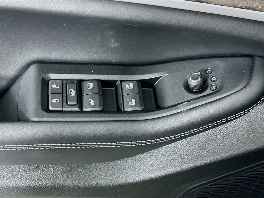 New 2025 Jeep Grand Cherokee Limited image 22