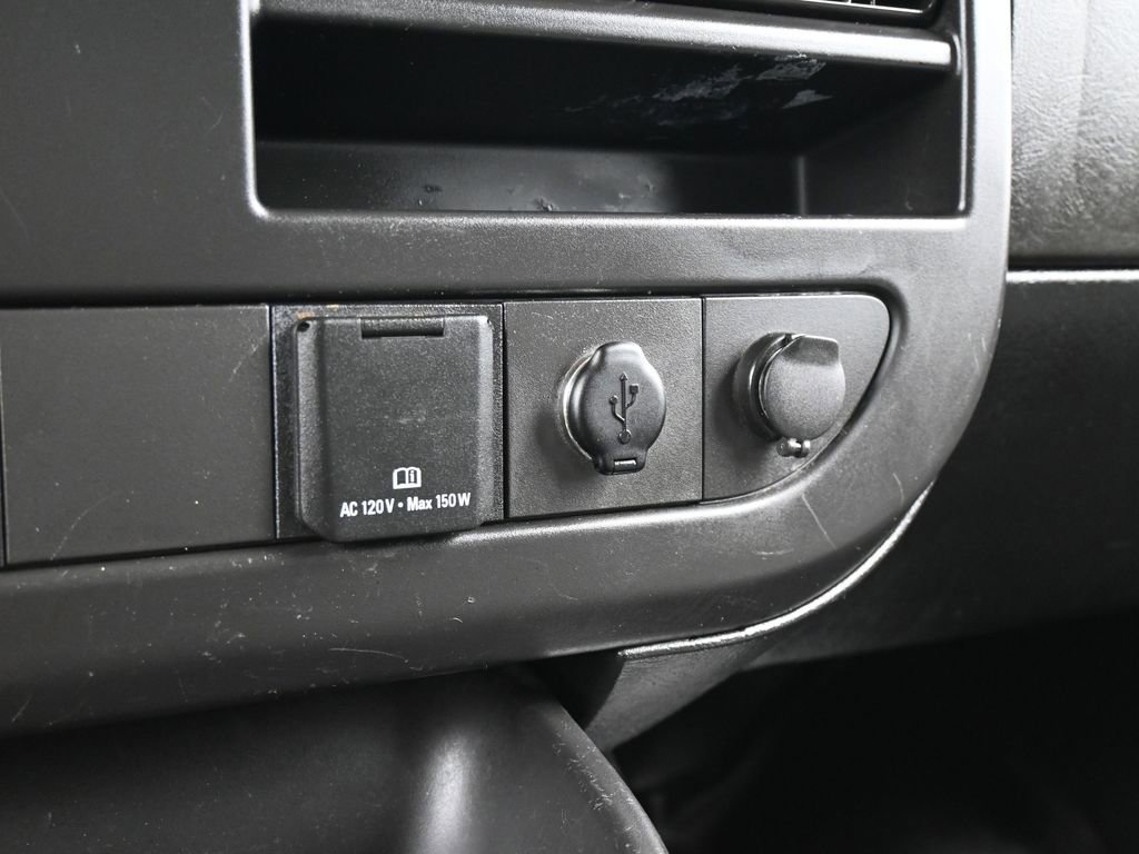 Used 2019 Chevrolet Express 2500 image 23