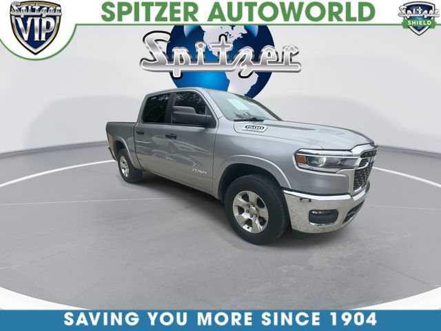 Used 2025 RAM 1500 Big Horn AWD/4WD image 2