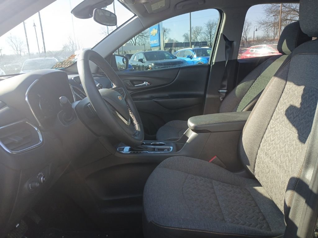 Used 2023 Chevrolet Equinox LT image 14