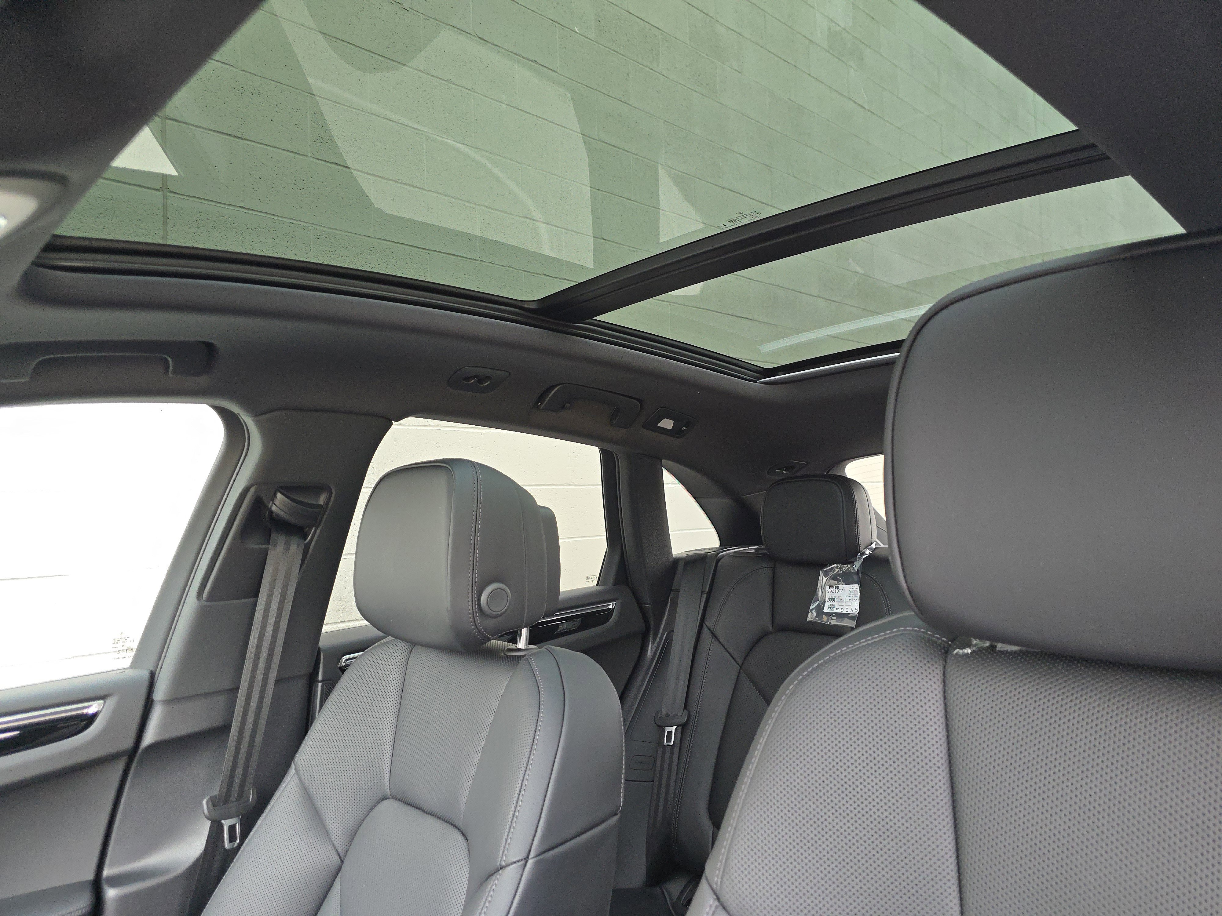 New 2026 Porsche Macan image 13