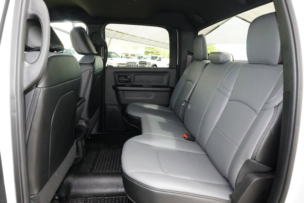 Used 2024 RAM 2500 Tradesman w/ Chrome Appearance Group image 26