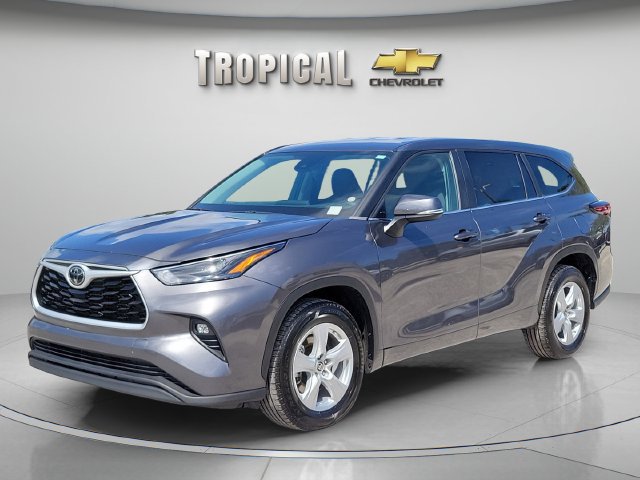 Used 2024 Toyota Highlander LE FWD 360° Tour