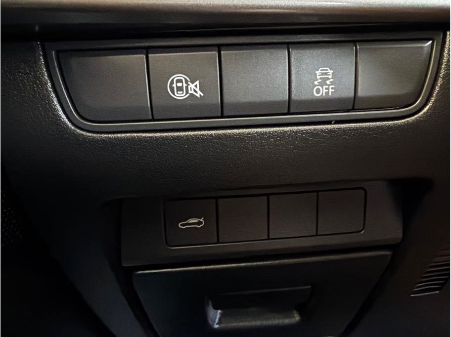 Used 2024 MAZDA MAZDA3 s FWD image 30