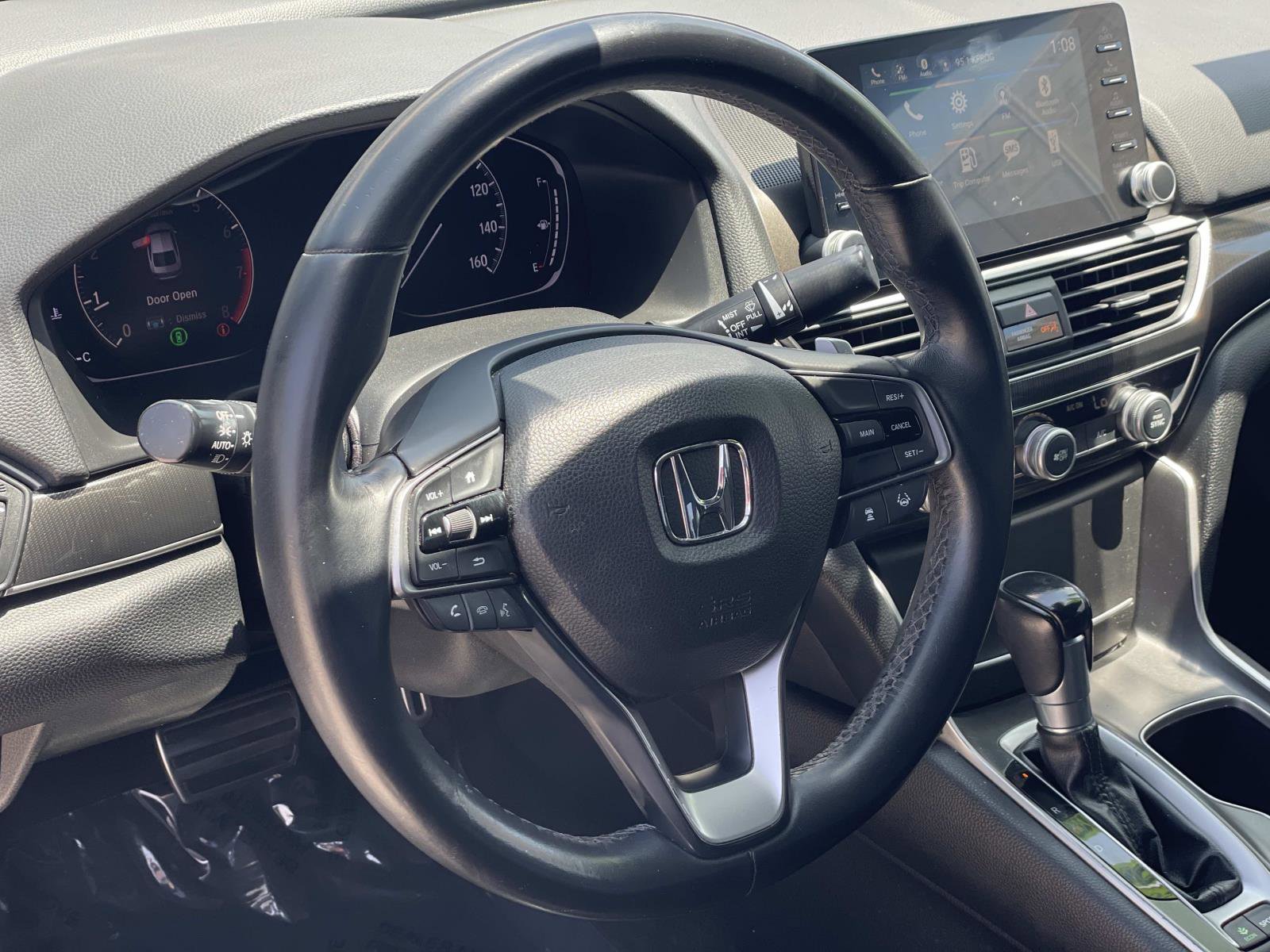 Used 2018 Honda Accord Sport image 3