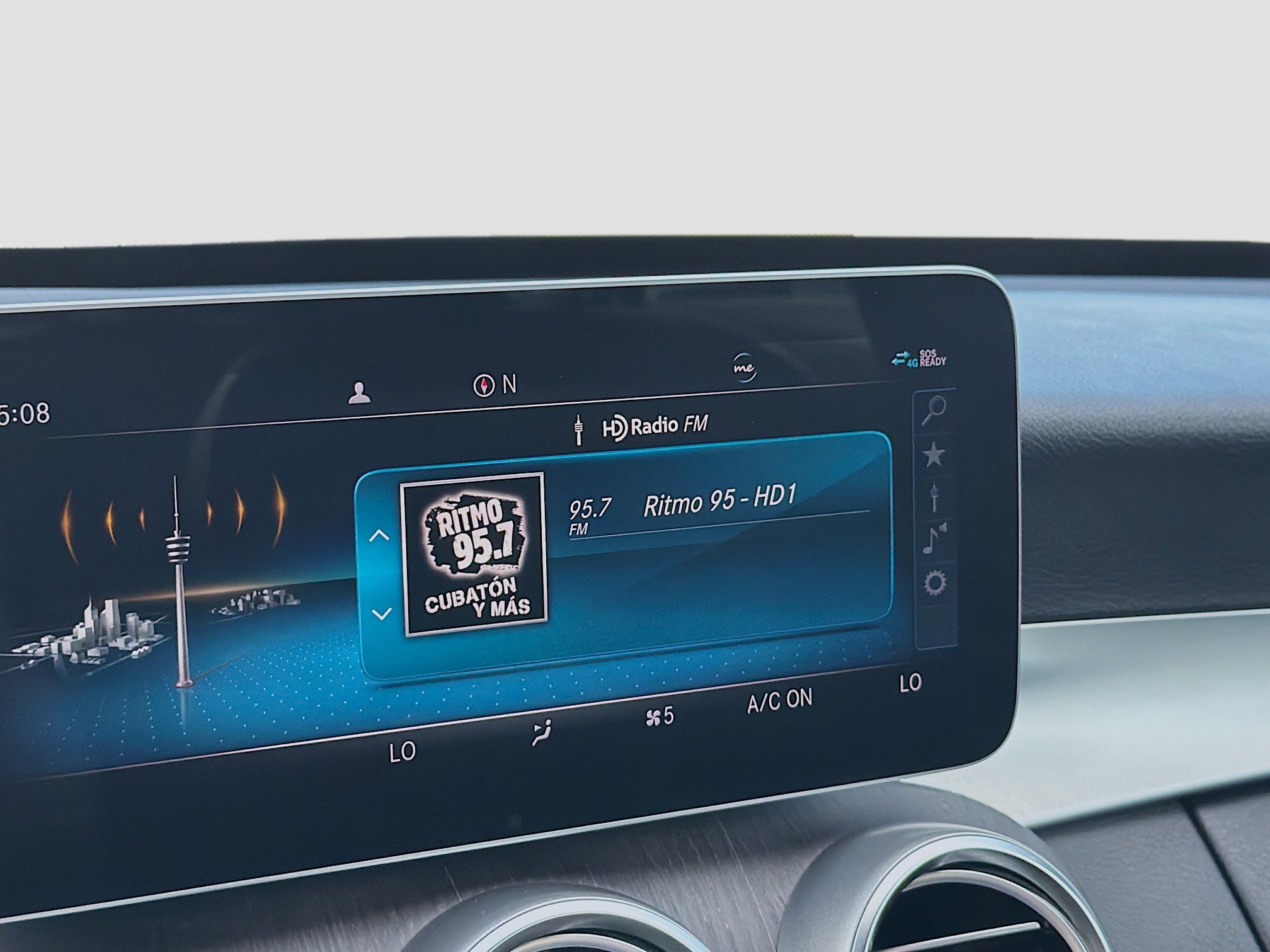 Used 2019 Mercedes-Benz C 300 Sedan image 10