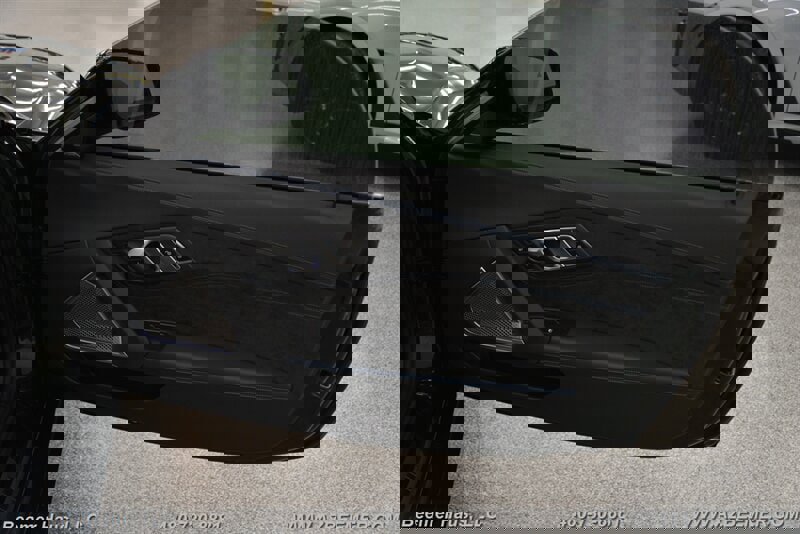 Used 2025 BMW Z4 M40i w/ Edition image 34