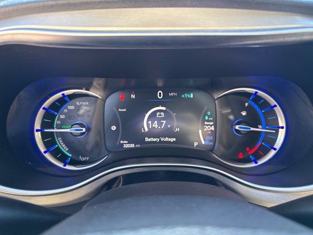 Used 2023 Chrysler Pacifica Limited w/ S Appearance Package FWD image 20