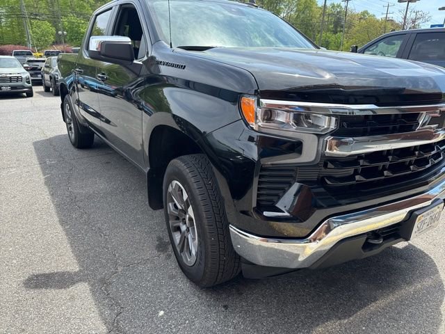 Used 2026 Chevrolet Silverado 1500 LT w/ LPO, Dark Essentials Package AWD/4WD image 2