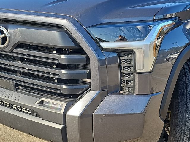 Used 2023 Toyota Tundra SR5 w/ SR5 Convenience Package AWD/4WD image 31