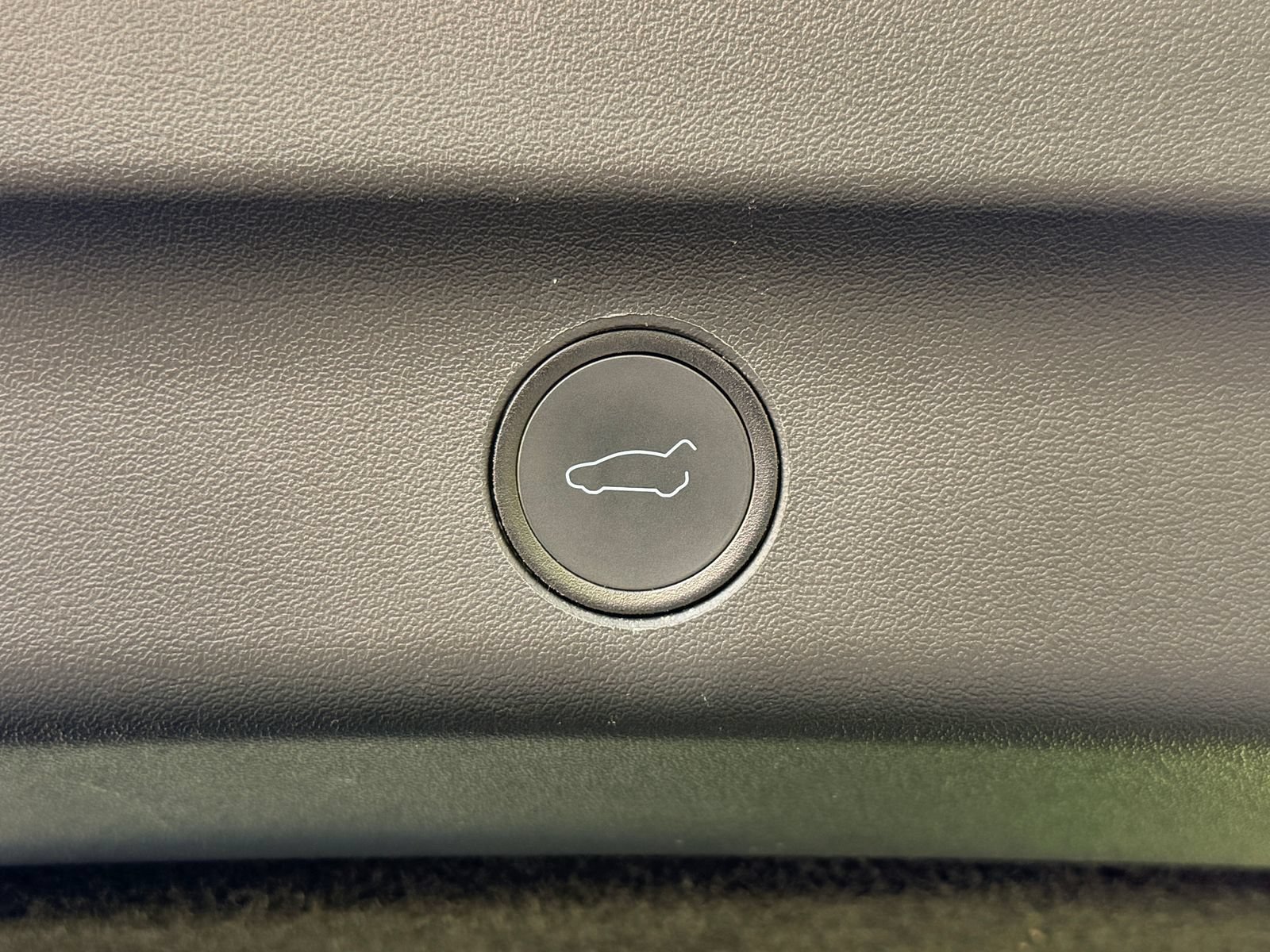 Used 2021 Tesla Model Y 2WD image 18