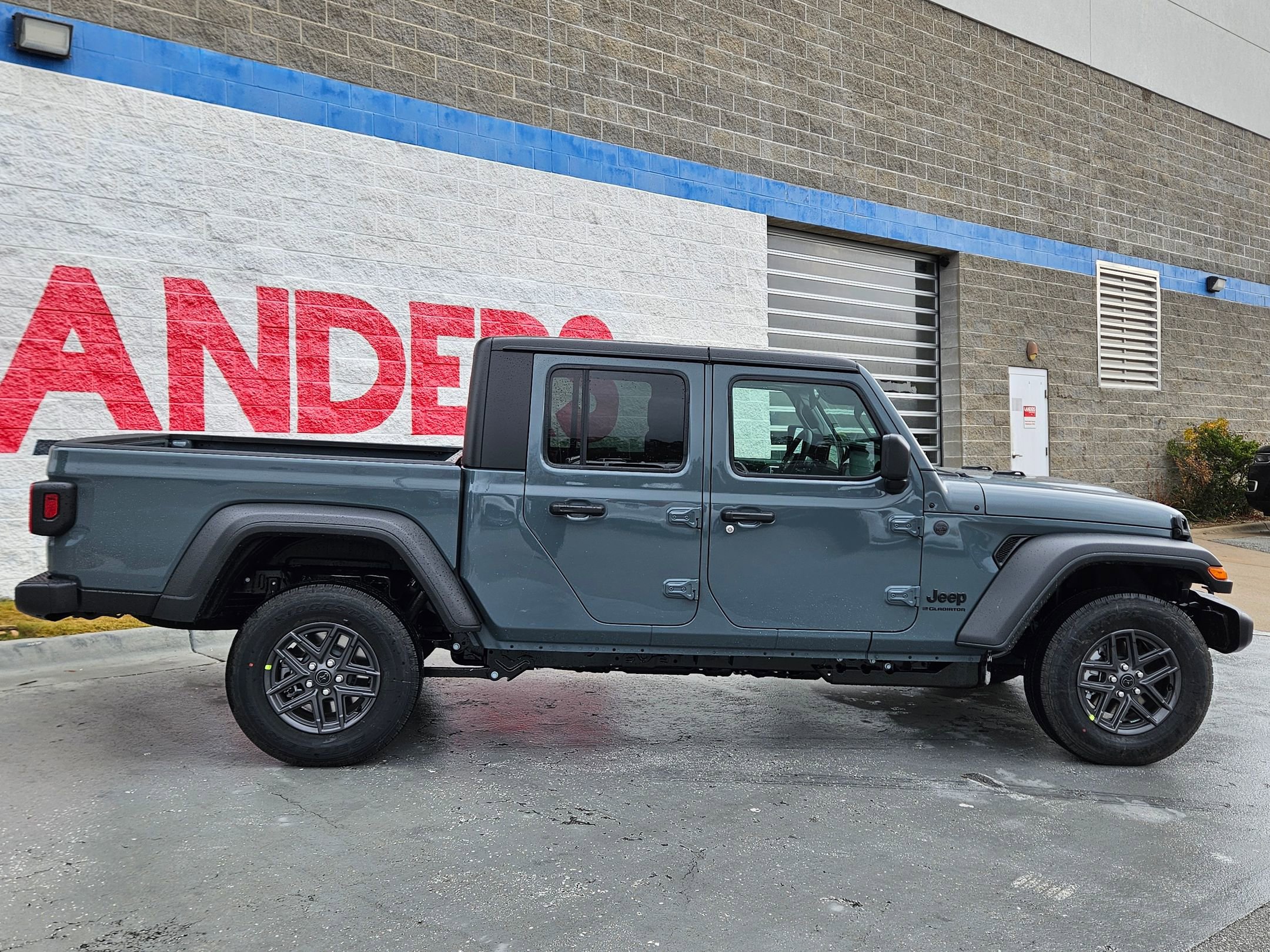 New 2026 Jeep Gladiator Sport image 8