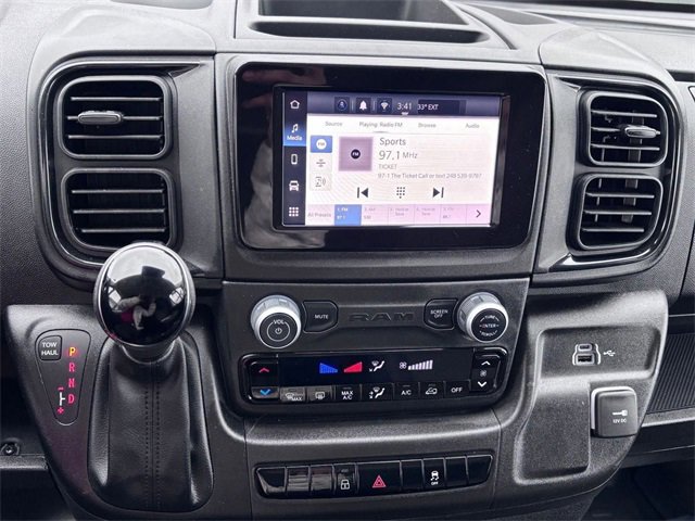 Used 2025 RAM ProMaster 2500 w/ Convenience Group image 21