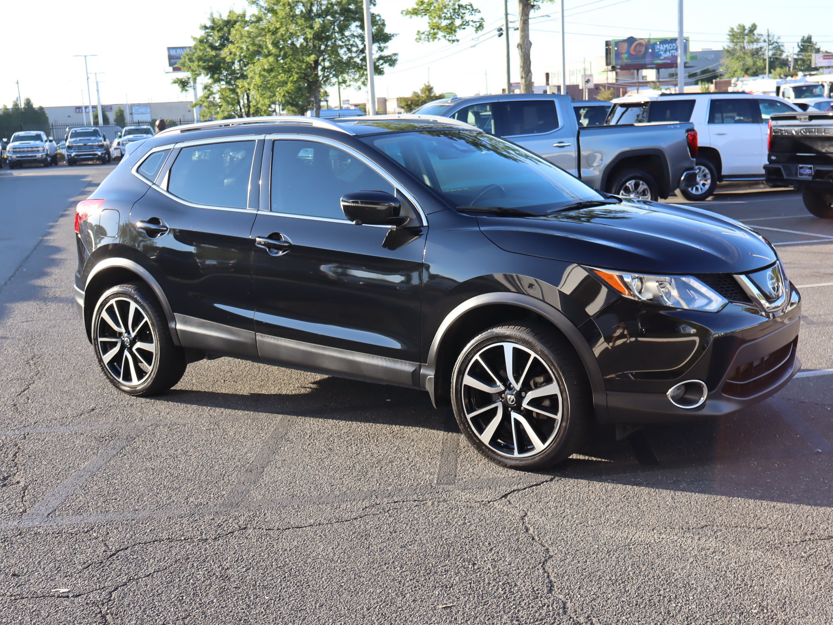 Used 2019 Nissan Rogue Sport SL FWD video 2
